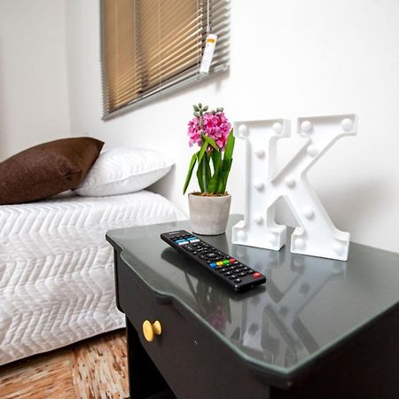Komodo Alojamiento- Hostal Autoservicio, Ubicado Cerca Al Centro Historico - Bano Privado, Wifi , Cama 2X2 Y Agua Caliente Y Cocina Compartida Popayan Εξωτερικό φωτογραφία