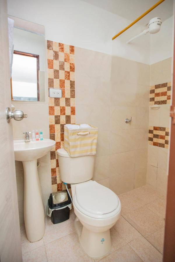 Komodo Alojamiento- Hostal Autoservicio, Ubicado Cerca Al Centro Historico - Bano Privado, Wifi , Cama 2X2 Y Agua Caliente Y Cocina Compartida Popayan Εξωτερικό φωτογραφία