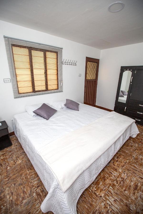 Komodo Alojamiento- Hostal Autoservicio, Ubicado Cerca Al Centro Historico - Bano Privado, Wifi , Cama 2X2 Y Agua Caliente Y Cocina Compartida Popayan Εξωτερικό φωτογραφία