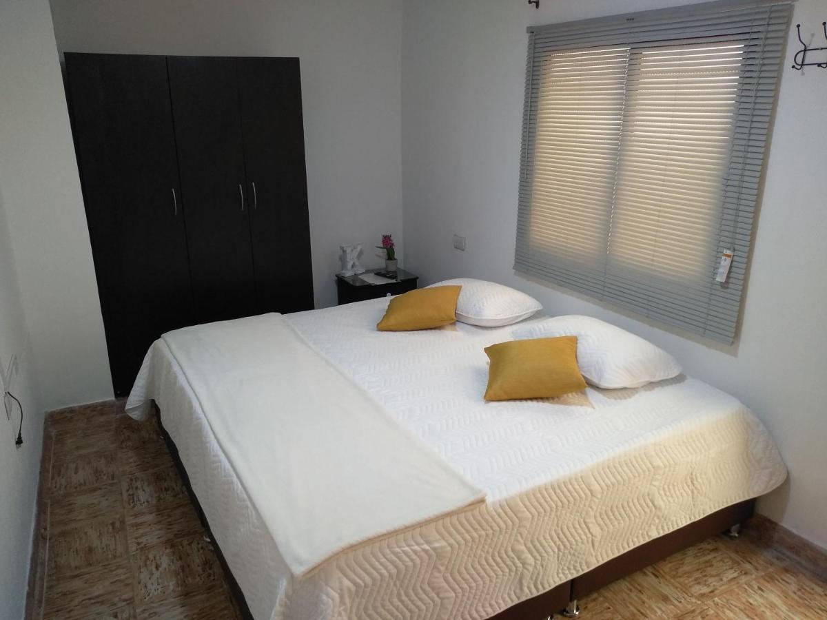 Komodo Alojamiento- Hostal Autoservicio, Ubicado Cerca Al Centro Historico - Bano Privado, Wifi , Cama 2X2 Y Agua Caliente Y Cocina Compartida Popayan Εξωτερικό φωτογραφία
