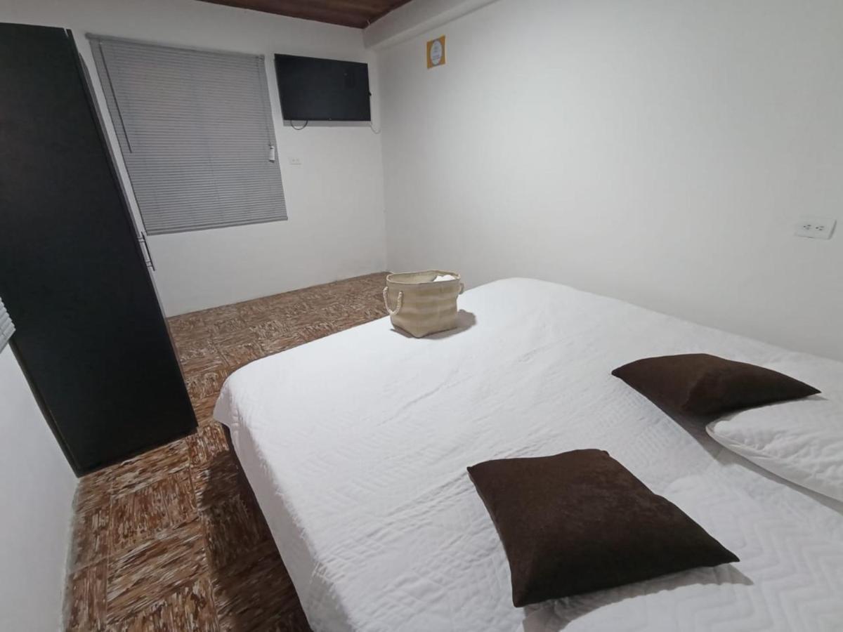 Komodo Alojamiento- Hostal Autoservicio, Ubicado Cerca Al Centro Historico - Bano Privado, Wifi , Cama 2X2 Y Agua Caliente Y Cocina Compartida Popayan Εξωτερικό φωτογραφία