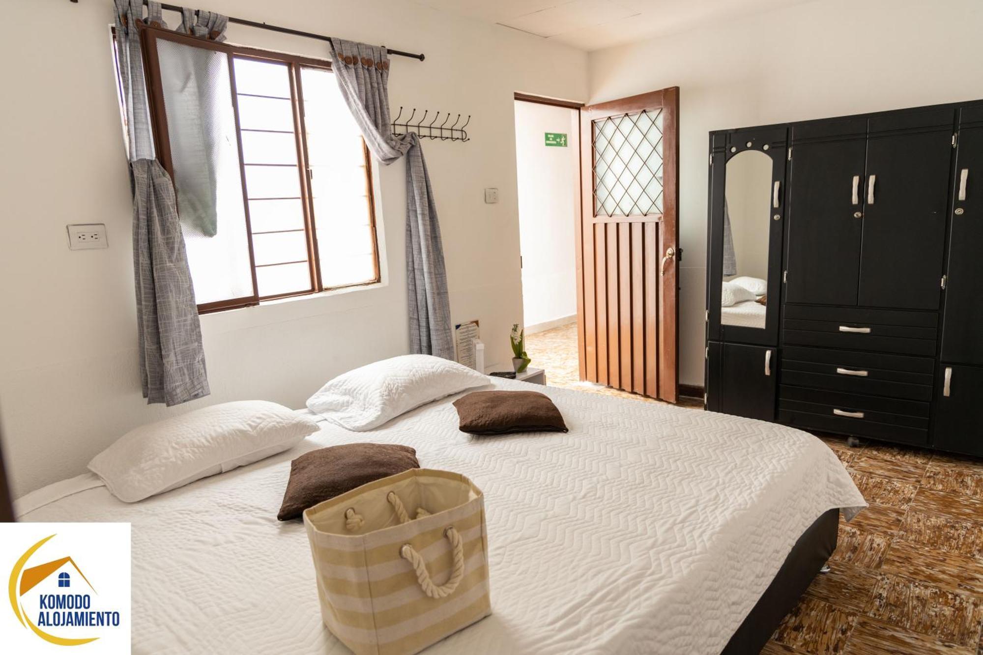 Komodo Alojamiento- Hostal Autoservicio, Ubicado Cerca Al Centro Historico - Bano Privado, Wifi , Cama 2X2 Y Agua Caliente Y Cocina Compartida Popayan Εξωτερικό φωτογραφία